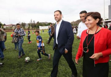 ENTREGA TELLO A DEPORTISTAS UN MODERNO Y REHABILITADO CENTRO INCUFIDEZ