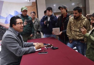 DIPUTADOS OPACOS PRETENDEN REASIGNARSE 18 MILLONES: OMAR CARRERA