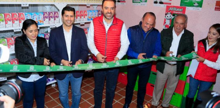 INAUGURA GOBERNADOR DOS LECHERÍAS LICONSA EN BENEFICIO DE 500 PERSONAS INAUGURA GOBERNADOR DOS LECHERÍAS LICONSA EN BENEFICIO DE 500 PERSONAS