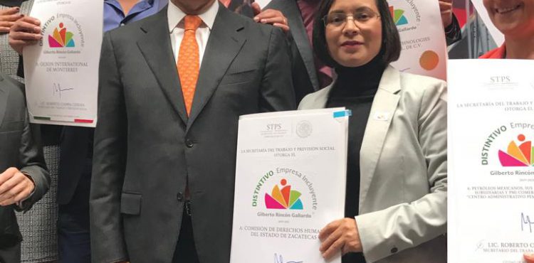 RECIBE CDHEZ DISTINTIVO “GILBERTO RINCÓN GALLARDO” 2018