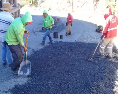 REHABILITA GOBIERNO ESTATAL TRAMOS CARRETEROS EN MUNICIPIOS Y ZONA METROPOLITANA