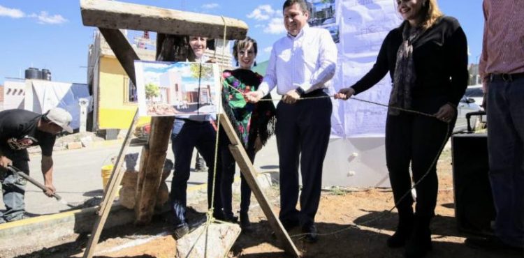 COLOCA GOBIERNO PRIMERA PIEDRA DEL CENTRO DE CAPACITACIÓN DE AGROEMPRENDEDORES