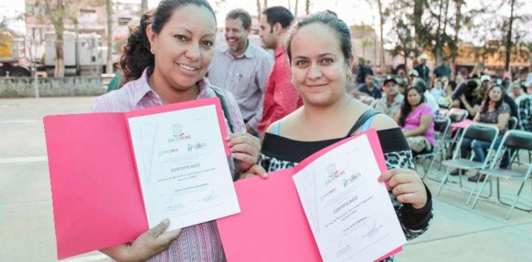 PROMUEVE EL GOBIERNO DEL ESTADO LA EQUIDAD DE GÉNERO Y PREVIENE LA VIOLENCIA CONTRA LAS MUJERES