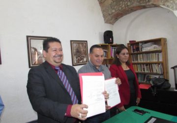 FIRMAN GOBIERNO DEL ESTADO Y PINOS CONVENIO PARA PROFESIONALIZAR A SERVIDORES PÚBLICOS DEL MUNICIPIO