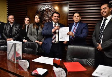 ENTREGA GOBIERNO DE TELLO PAQUETE ECONÓMICO 2019 A LEGISLATURA DEL ESTADO