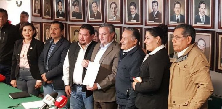 PRESENTA PRI NACIONAL A SU NUEVO DELEGADO ESTATAL