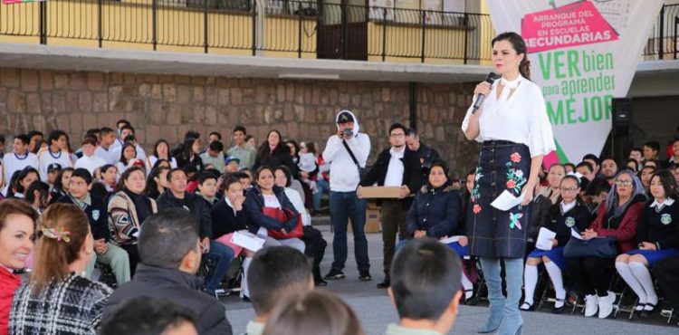 INICIA GOBIERNO DEL ESTADO PROGRAMA VER BIEN PARA APRENDER MEJOR EN SECUNDARIAS