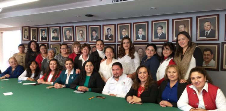 RATIFICAN MUJERES PRIISTAS SU RESPALDO AL PRESIDENTE GUSTAVO URIBE