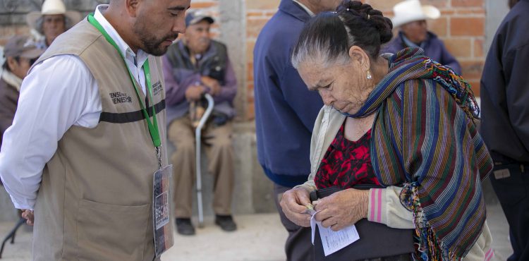 OTORGAN PENSIÓN PARA EL BIENESTAR A 100 MIL ADULTOS MAYORES DE ZACATECAS