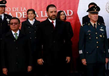 CONMEMORAN GOBERNADOR TELLO Y AUTORIDADES MILITARES MARCHA DE LA LEALTAD