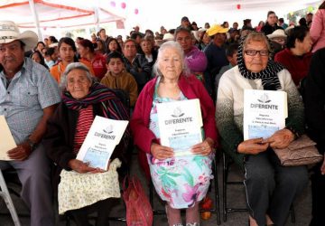 INVIERTE GOBIERNO DE ALEJANDRO TELLO 19.2 MDP EN APOYOS PARA PERSONAS ADULTAS MAYORES