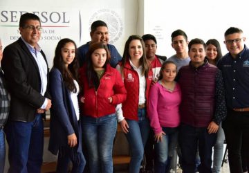 REFRENDA GOBIERNO COMPROMISO DE TRABAJO UNIDO A FAVOR DE LA JUVENTUD ZACATECANA