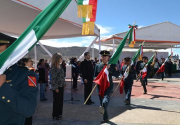 CONMEMORAN EL DÍA DE LA BANDERA CON DESFILE DE ALUMNOS DE PREESCOLAR Y CEREMONIA EN EL ASTA MONUMENTAL