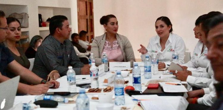 PRESENTA GOBIERNO ESTATAL PROGRAMAS DE DESARROLLO SOCIAL 2019 ANTE ALCALDES Y ALCALDESAS