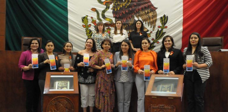 TOMAN TRIBUNA LEGISLADORAS DEL ESTADO PARA MANIFESTAR URGENCIA EN EL USO Y DIFUSIÓN DEL “VIOLENTÓMETRO” TOMAN TRIBUNA LEGISLADORAS DEL ESTADO PARA MANIFESTAR URGENCIA EN EL USO Y DIFUSIÓN DEL “VIOLENTÓMETRO”