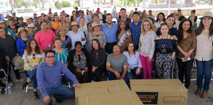 CUMPLE ULISES MEJÍA CON APOYOS PARA EL MEJORAMIENTO A LA VIVIENDA EN ZONAS RURALES DEL MUNICIPIO DE ZACATECAS