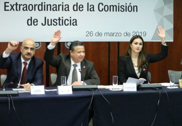 SE APRUEBA EN COMISIONES QUE LA FGR ATRAIGA INVESTIGACIONES CONTRA MIGUEL ALONSO REYES