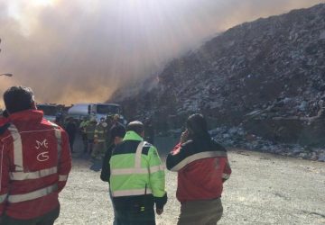 ATIENDE GOBIERNO INCENDIO EN RELLENO SANITARIO DE GUADALUPE