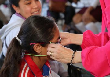 ENTREGA GOBIERNO ESTATAL LENTES DEL PROGRAMA VER BIEN PARA APRENDER MEJOR A ESTUDIANTES DE JUAN ALDAMA