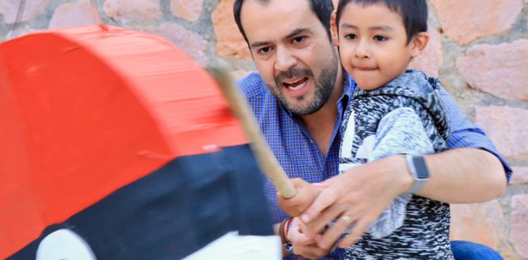 LLEVA ULISES MEJÍA HARO FESTIVAL DEL DÍA DEL NIÑO Y LA NIÑA A COLONIAS DE ESCASOS RECURSOS