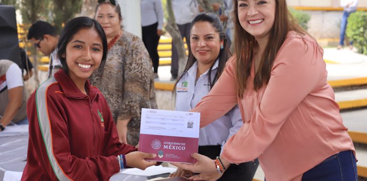 BECAS PARA EL BIENESTAR “BENITO JUÁREZ” COMBATEN LA DESERCIÓN ESCOLAR: VERÓNICA DÍAZ