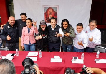 RECIBE ULISES MEJÍA A DAVE EVANS, EX VOCALISTA DE AC/DC, EN ZACATECAS “PATRIMONIO MUNDIAL”