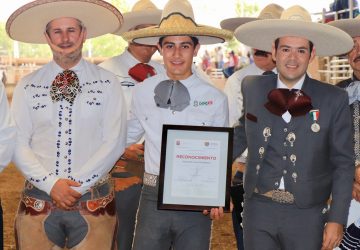 PROMUEVE ULISES MEJÍA HARO EL DEPORTE NACIONAL CON CAMPEONATO ESTATAL CHARRO