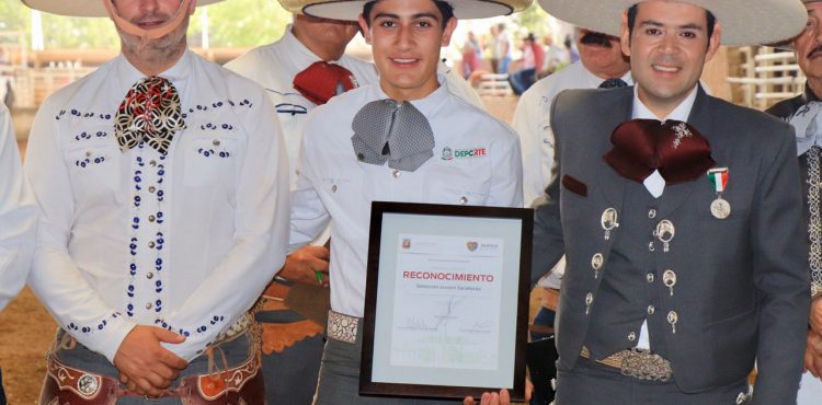 PROMUEVE ULISES MEJÍA HARO EL DEPORTE NACIONAL CON CAMPEONATO ESTATAL CHARRO