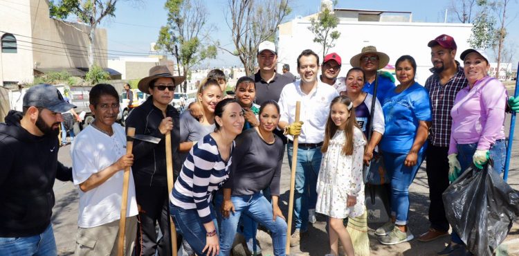 ENCABEZADAS POR ULISES MEJÍA HARO, LLEGAN JORNADAS VOLUNTARIAS DE LIMPIEZA A COLINAS DEL PADRE