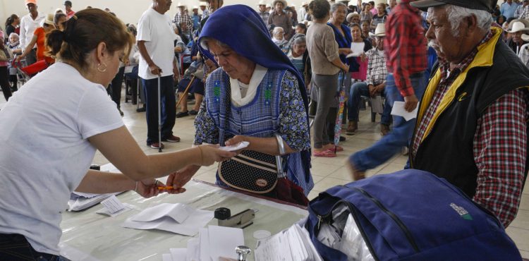 CONTINÚA ENTREGA DE PENSIÓN PARA EL BIENESTAR DE LOS ADULTOS MAYORES EN GUADALUPE Y ZACATECAS