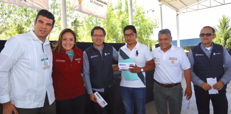 EL GOBIERNO DE MÉXICO DESTINA 1.9 MDP PARA BENEFICIAR A ESTUDIANTES FRESNILLENSES DEL ITSF Y LA UPZ EL GOBIERNO DE MÉXICO DESTINA 1.9 MDP PARA BENEFICIAR A ESTUDIANTES FRESNILLENSES DEL ITSF Y LA UPZ
