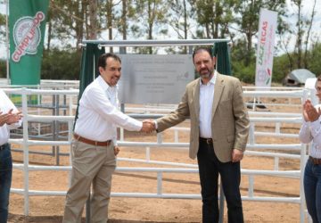 ENTREGA GOBIERNO DEL ESTADO CORRALES DE RESGUARDO PARA COMBATIR EL ROBO DE GANADO