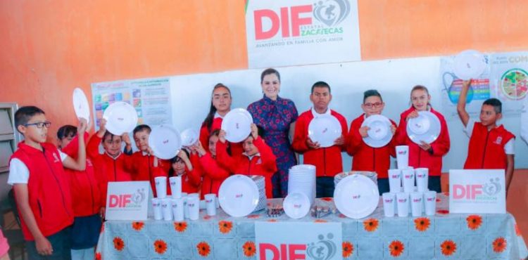 INICIA SEDIF REEQUIPAMIENTO DE ESPACIOS DE ALIMENTACIÓN ESCOLARES Y COMUNITARIOS