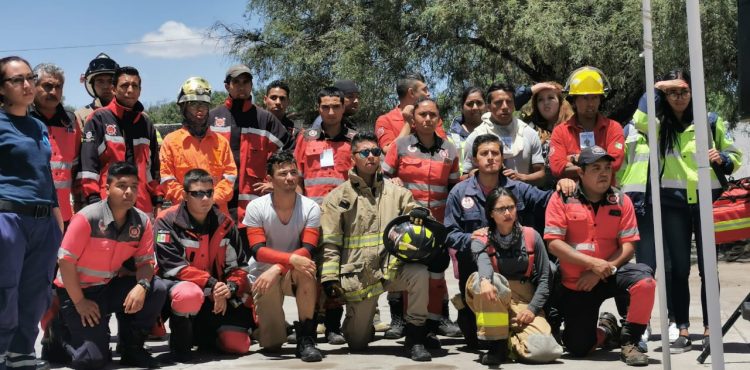 RECONOCE ULISES MEJÍA HARO A PC DE LA CAPITAL POR 1ER LUGAR EN RALLY DE BOMBEROS 2019