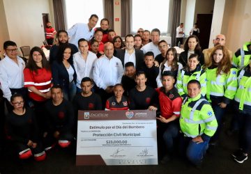 FORTALECE ULISES MEJÍA HARO LABOR DE PC MUNICIPAL CON EQUIPAMIENTO PARA BOMBEROS Y PARAMÉDICOS