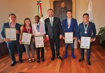 RECONOCE GOBERNADOR TELLO A MEDALLISTAS ZACATECANOS QUE PARTICIPARON EN JUEGOS PANAMERICANOS DE PERÚ