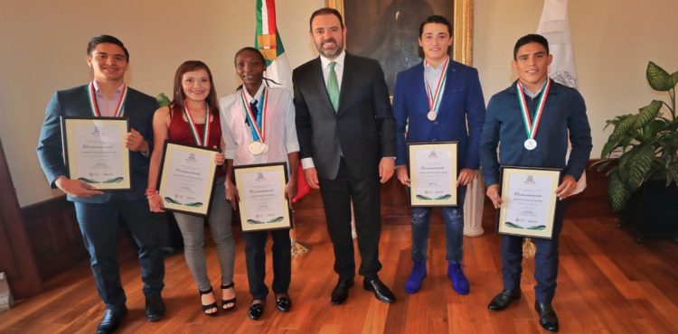 RECONOCE GOBERNADOR TELLO A MEDALLISTAS ZACATECANOS QUE PARTICIPARON EN JUEGOS PANAMERICANOS DE PERÚ