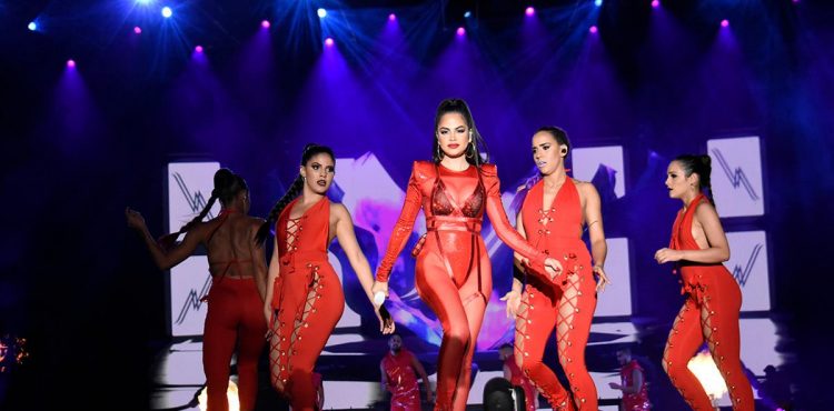 DESLUMBRA NATTI NATASHA EL MULTIFORO DE LA FERIA NACIONAL DE ZACATECAS 2019 DESLUMBRA NATTI NATASHA EL MULTIFORO DE LA FERIA NACIONAL DE ZACATECAS 2019