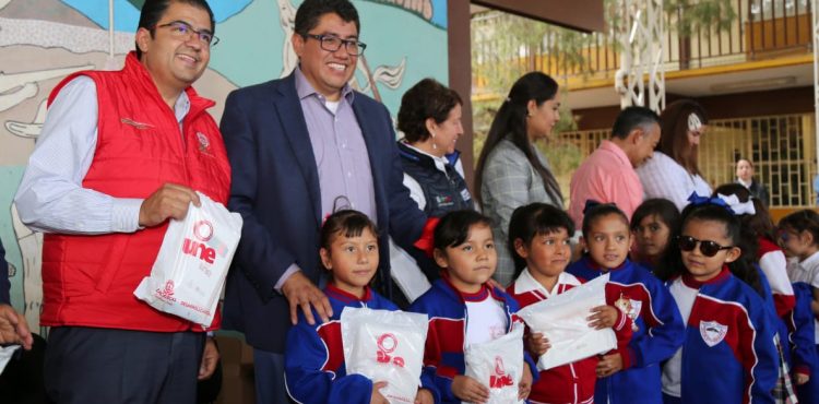 SEDESOL ENTREGA PAQUETES ESCOLARES UNE EN FRESNILLO