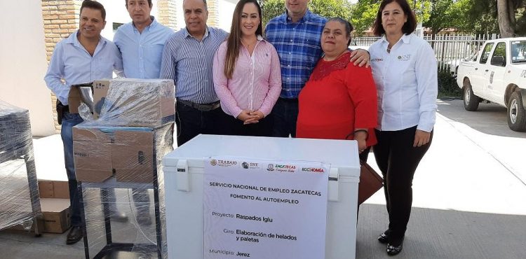 SE ENTREGA MAQUINARIA Y EQUIPO PARA NUEVAS EMPRESAS JEREZANAS