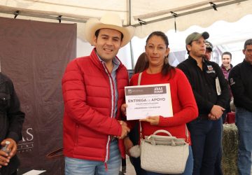 REFRENDA ULISES MEJÍA HARO APOYO A LAS COMUNIDADES POR EL DESARROLLO RURAL DE LA JOYA DE LA CORONA