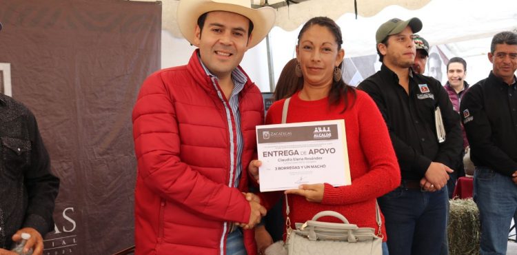 REFRENDA ULISES MEJÍA HARO APOYO A LAS COMUNIDADES POR EL DESARROLLO RURAL DE LA JOYA DE LA CORONA