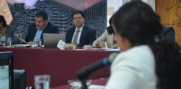 COMPARECE ANTE LEGISLADORES SECRETARIO DE ADMINISTRACIÓN