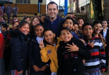 IMPULSA ULISES MEJÍA HARO MÁS INFRAESTRUCTURA EDUCATIVA EN LA JOYA DE LA CORONA