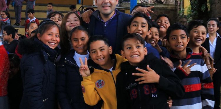 IMPULSA ULISES MEJÍA HARO MÁS INFRAESTRUCTURA EDUCATIVA EN LA JOYA DE LA CORONA