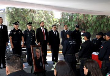 RINDE TELLO HOMENAJE PÓSTUMO A SUBINSPECTOR DE LA POLICÍA ESTATAL, JUAN TEPACH LAGUNES