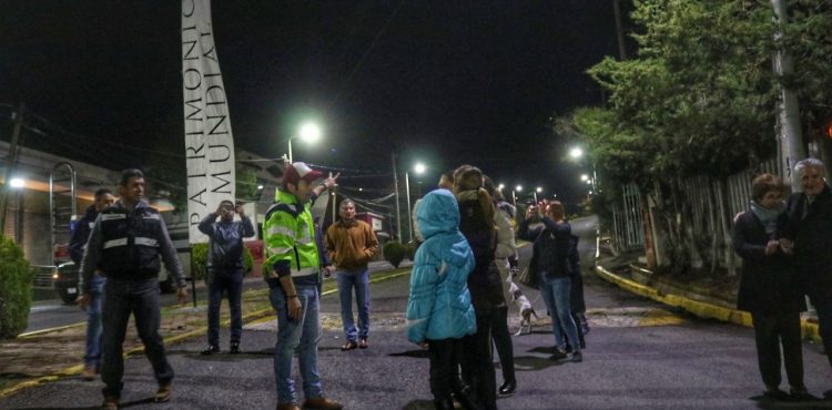 CALLES MEJOR ILUMINADAS SERÁN ESPACIOS MÁS SEGUROS: ULISES MEJÍA HARO