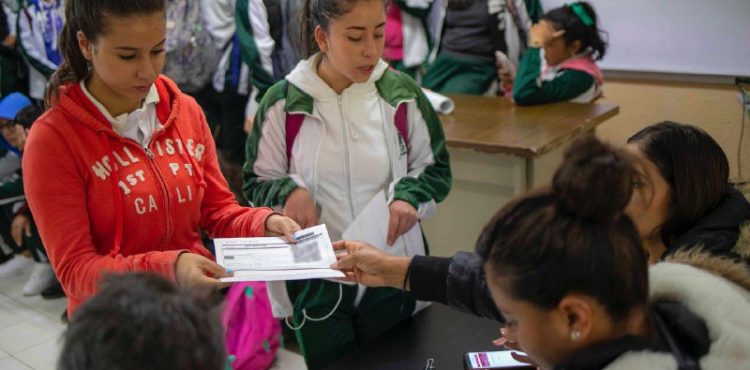 INICIA ENTREGA DE BECAS “BENITO JUÁREZ” EN ZACATECAS; ESTUDIANTES DE BACHILLERATO RECIBIRÁN 180 MDP