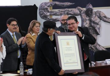 EL GOBIERNO DE ZACATECAS HACE PATENTE LA DISTINCIÓN HONORIS CAUSA A ISMAEL GUARDADO