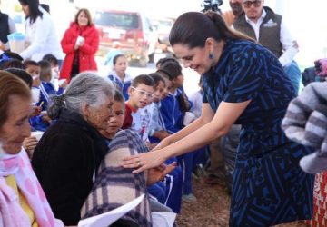 ARRANCA SEDIF PROGRAMA DE ENTREGA DE APOYOS INVERNALES